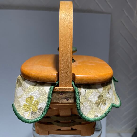 The Longaberger Basket 1999 St. Patrick's Lots of Luck Small Basket Lid Liners - Picture 2 of 10